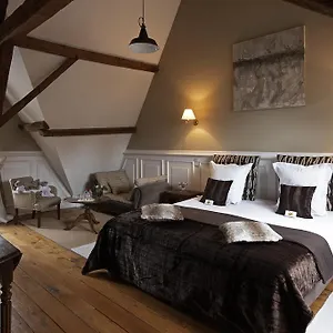 Number 11 Exclusive Guest house